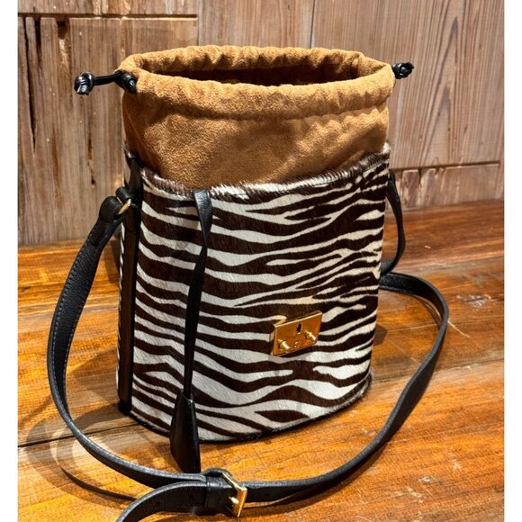 EVERYDAY FAUX ZEBRA FUR FUNCTIONAL TATIANA LUNA BUCKET BAG VERSATILE / NWOT - Picture 6 of 7